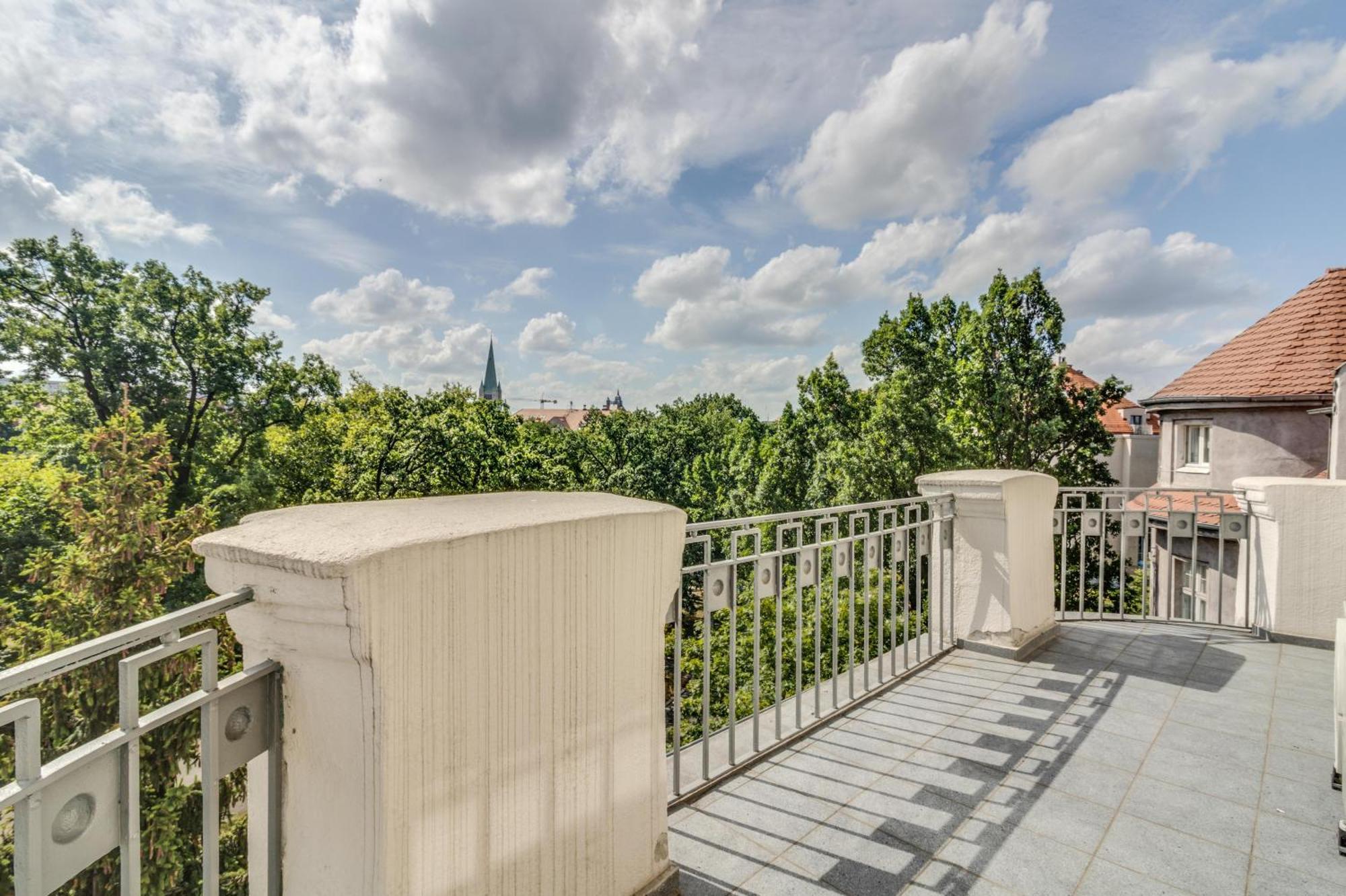 Rentplanet - Apartament Powstancow Slaskich วรอตซวาฟ ภายนอก รูปภาพ